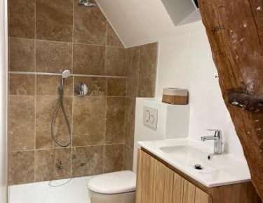 Double Room with Private Bathroom