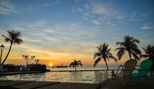 Deluxe Triple Room with Sea View