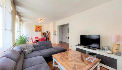 Apartment with Terrace