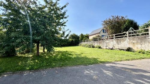 Villa with Garden View