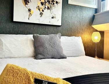 Double Room (Room 3)