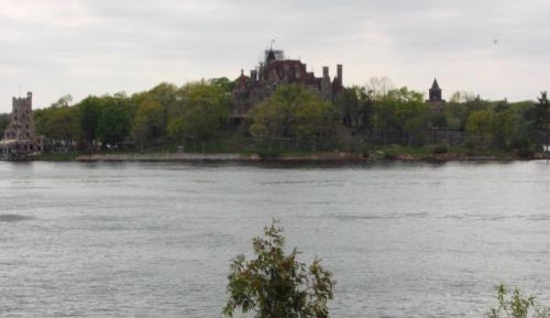 King Room - River View with Spa Bath 