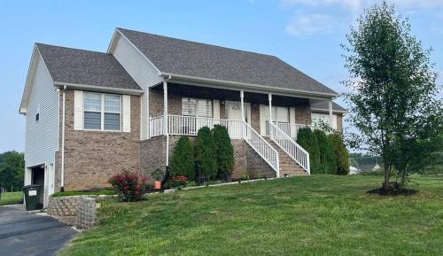 Three-Bedroom Vacation Home 