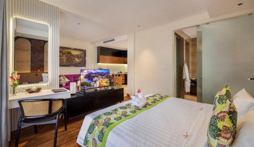 Deluxe Suite