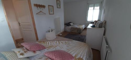 Quadruple Room with Shared Bathroom