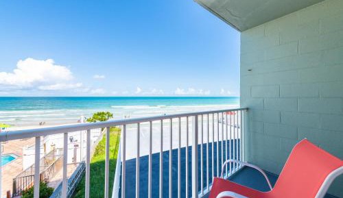 Studio Apartment with Sea View