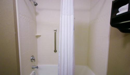 King Suite - Hearing Access/Non-Smoking