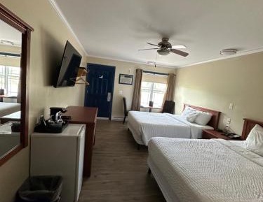 Queen Room