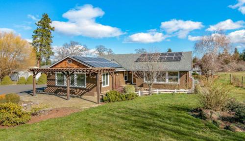 Four-Bedroom Vacation Home