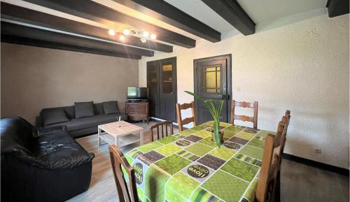 Three-Bedroom Vacation Home 