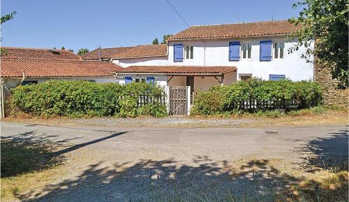 Four-Bedroom Holiday Home