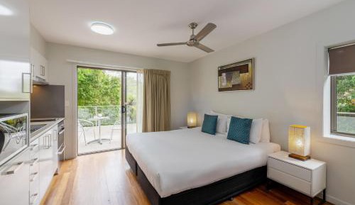 Studio Balcony - King