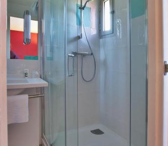 Superior Room with One King Bed and One Sofa 