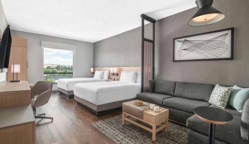 Queen Room with Two Queen Beds and Sofa Bed - High Floor