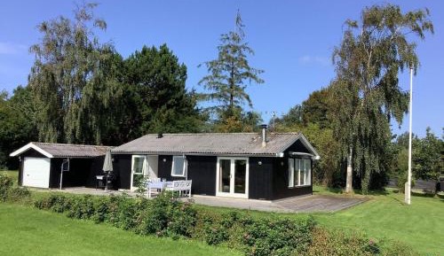 Three-Bedroom Vacation Home 