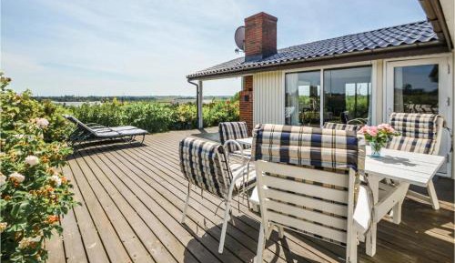 Three-Bedroom Vacation Home 