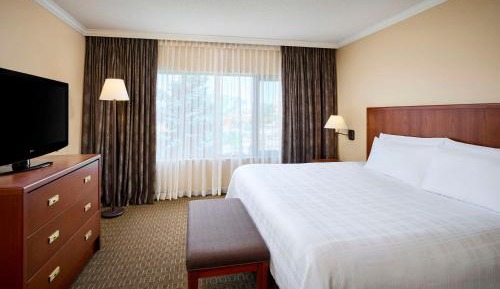 King Room with Jetted Tub - North Wing