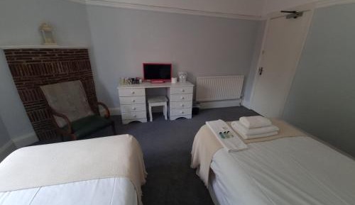 Twin Room with Shared Bathroom