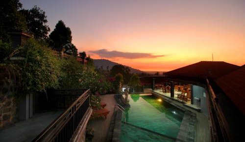 Standard Double Room with Garden View