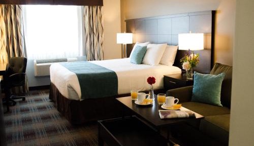 King Room with Full Kitchen