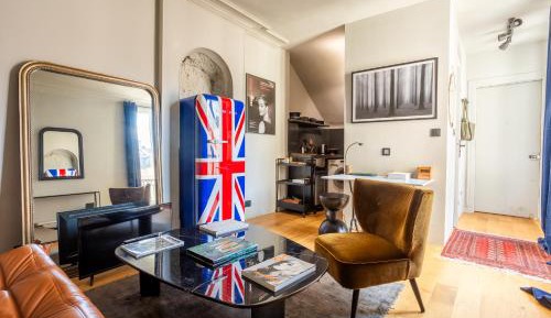 Deluxe Apartment