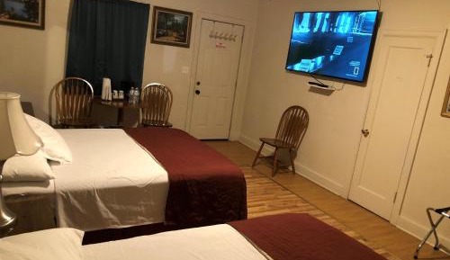 Standard Queen Room with Two Queen Beds