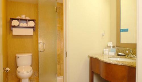 Queen Room - Non-Smoking