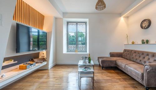 Apartment - Split Level