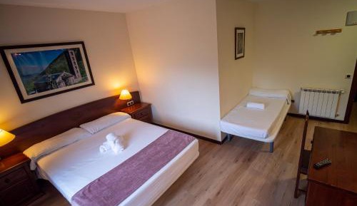 Triple Room (2 Adults + 1 Child)