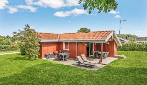 Three-Bedroom Vacation Home 