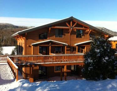 Two-Bedroom Apartment with Lake View