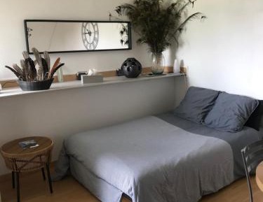 Family Room with Garden View