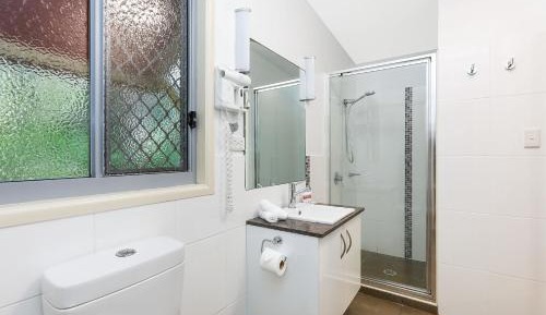 Standard Cabin - Sleeps 4