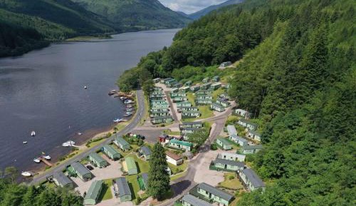 Pet Friendly Hot Tub Cottage 2 Bed