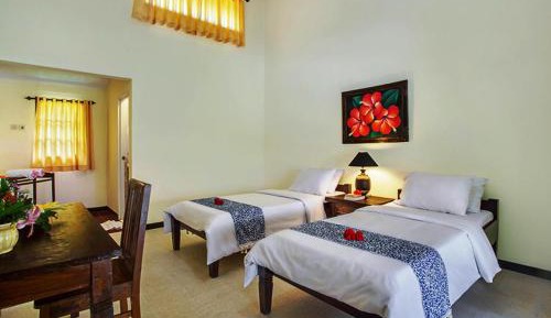 Standard Twin Room with Garden View