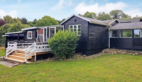 Two-Bedroom Holiday Home