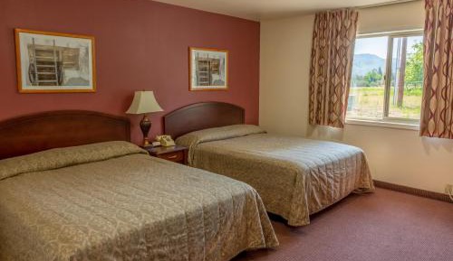 Classic Room with Two Queen Beds - Pet Friendly