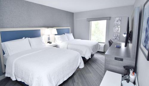 Room with Two Queen Beds - Non-Smoking