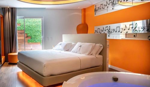 Suite with Spa Bath