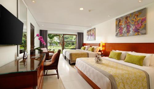 Family Room with Garden View