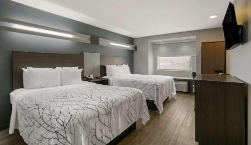 Queen Room with Two Queen Beds - Non-Smoking
