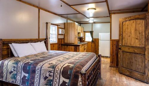 Kitchen Cabin 1K ADA - Up to 2 People