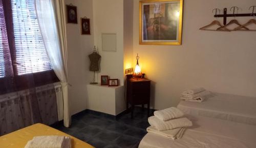 Triple Room with Private Bathroom
