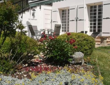 Studio with Pool View