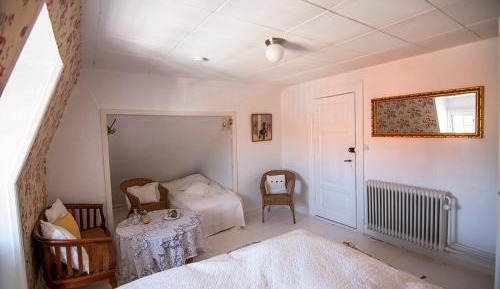 Triple Room with Shared Toilet