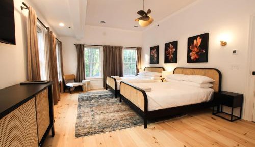 Standard Queen Room with Two Queen Beds