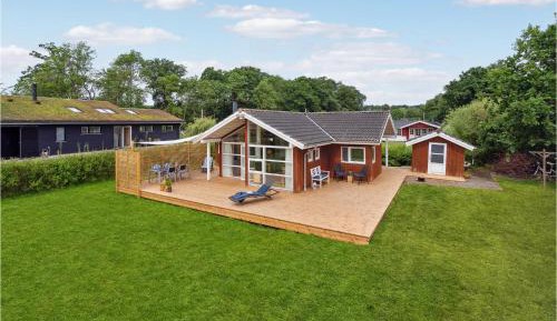 Three-Bedroom Vacation Home 