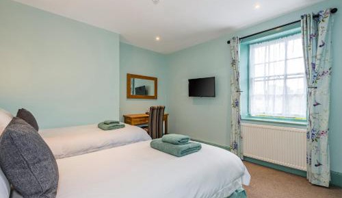 Double or Twin Room with Bathroom