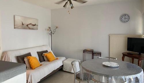 Apartment (4 Adults)