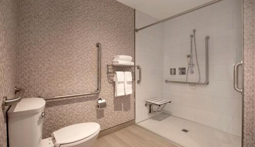 Accessible King - Casino View